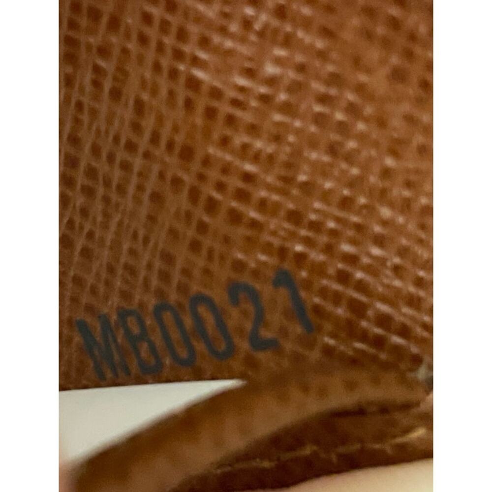 Louis Vuitton Vintage Taiga Brown Leather Card/ID Unisex Wallet COA EUC - Picture 6 of 8